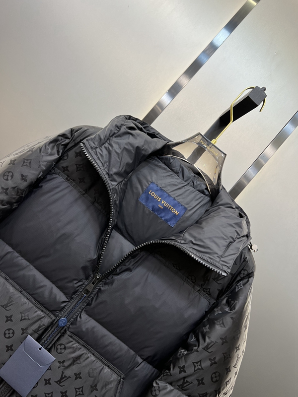 ハイクオリティダウンジャケット素材ディテール